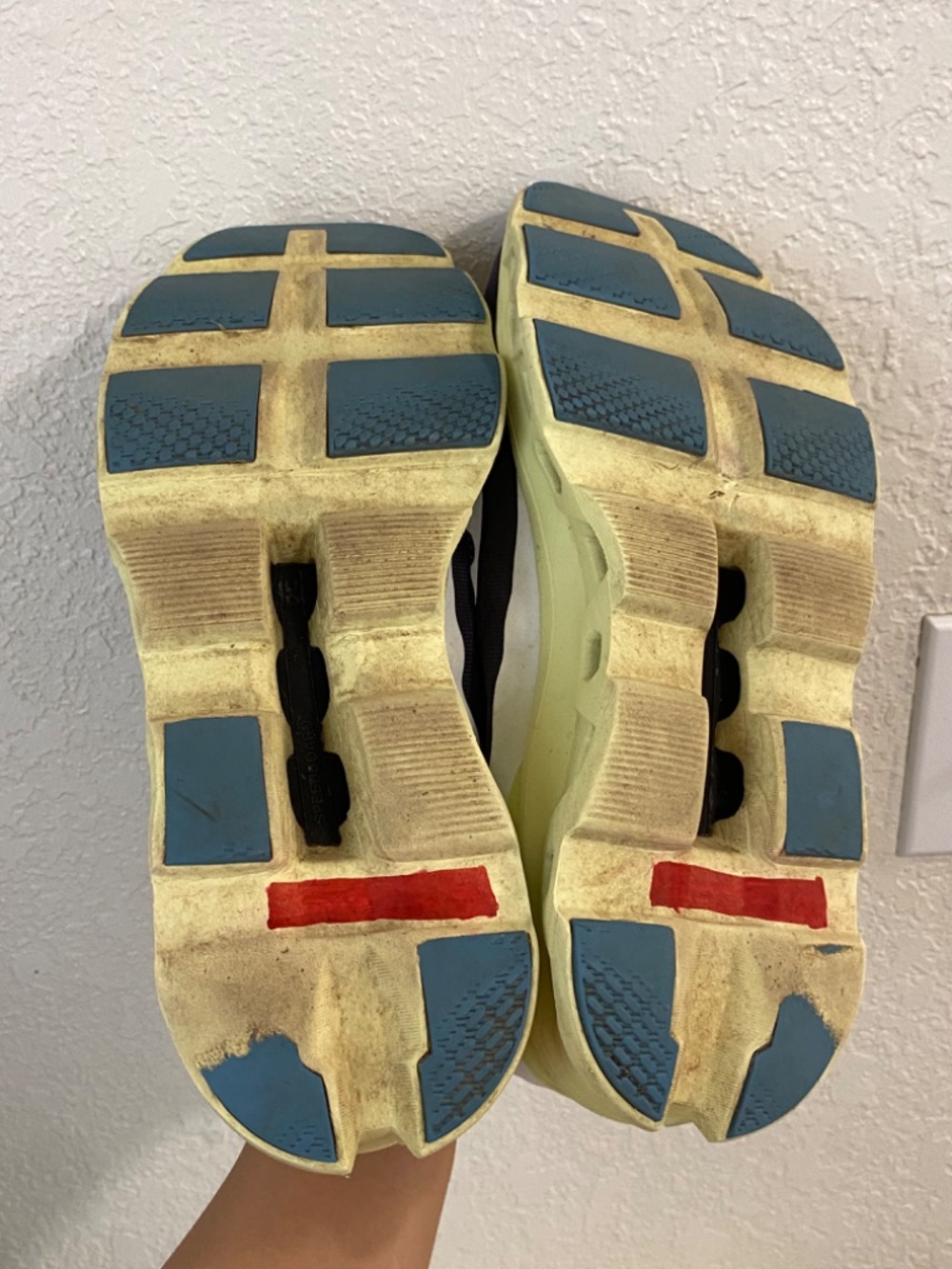 On Size 11  Men’s Blue  Athletic Sneakers - Picture 7 of 8